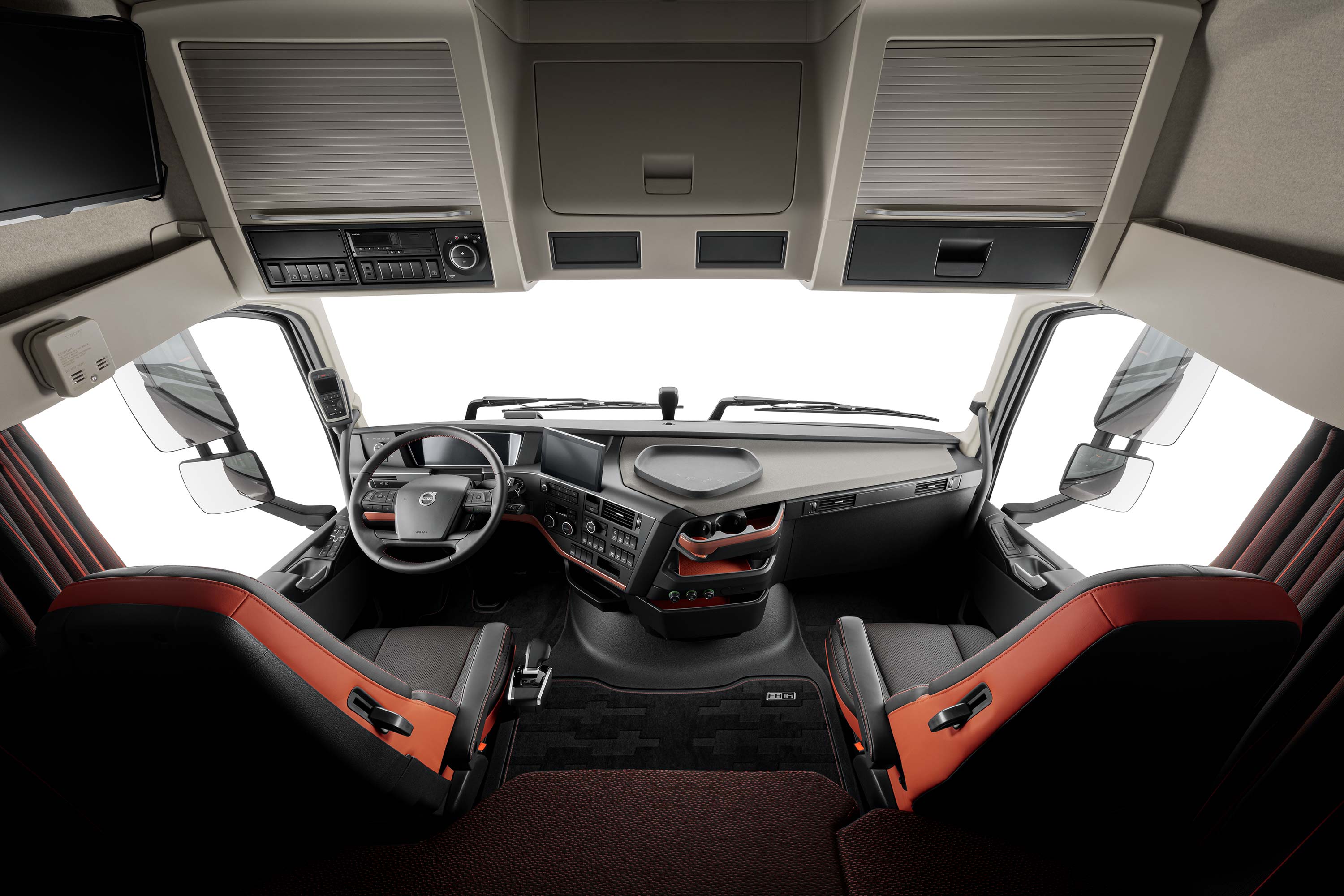 Volvo FH16 oferuje niepowtarzalny wygląd i mnóstwo miejsca.